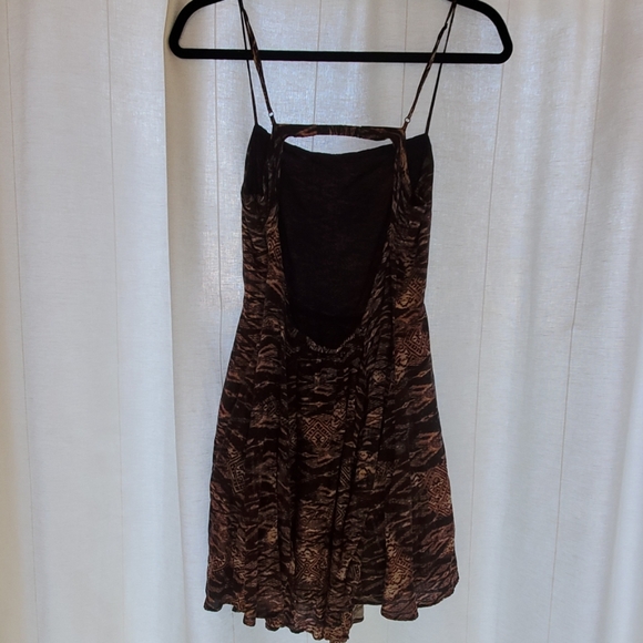 Urban Outfitters Summer Dress with Open Back - Picture 2 of 5